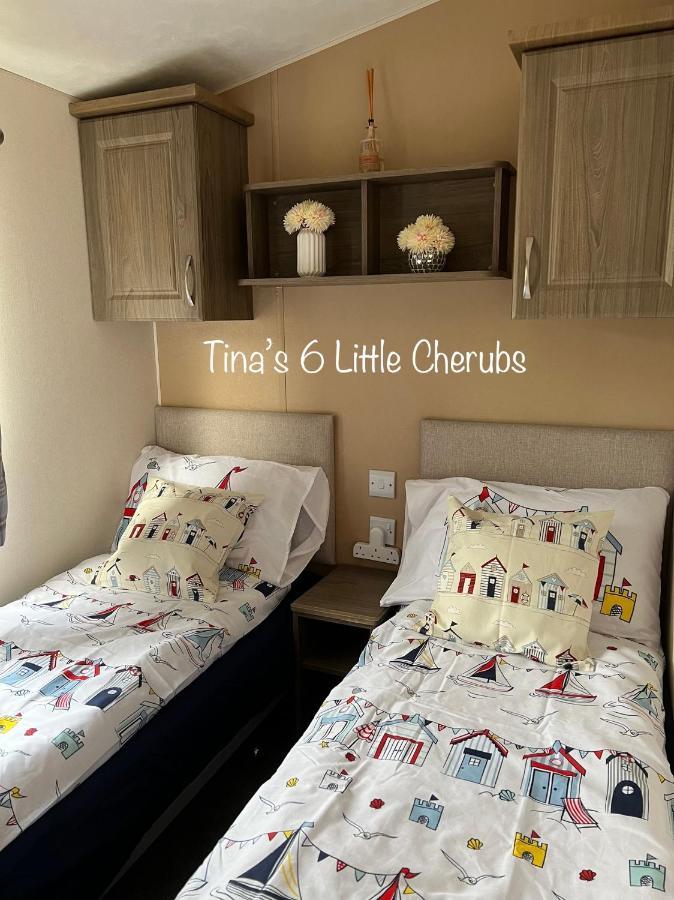 6 Little Cherubs Holiday Home Cowes  Exterior photo